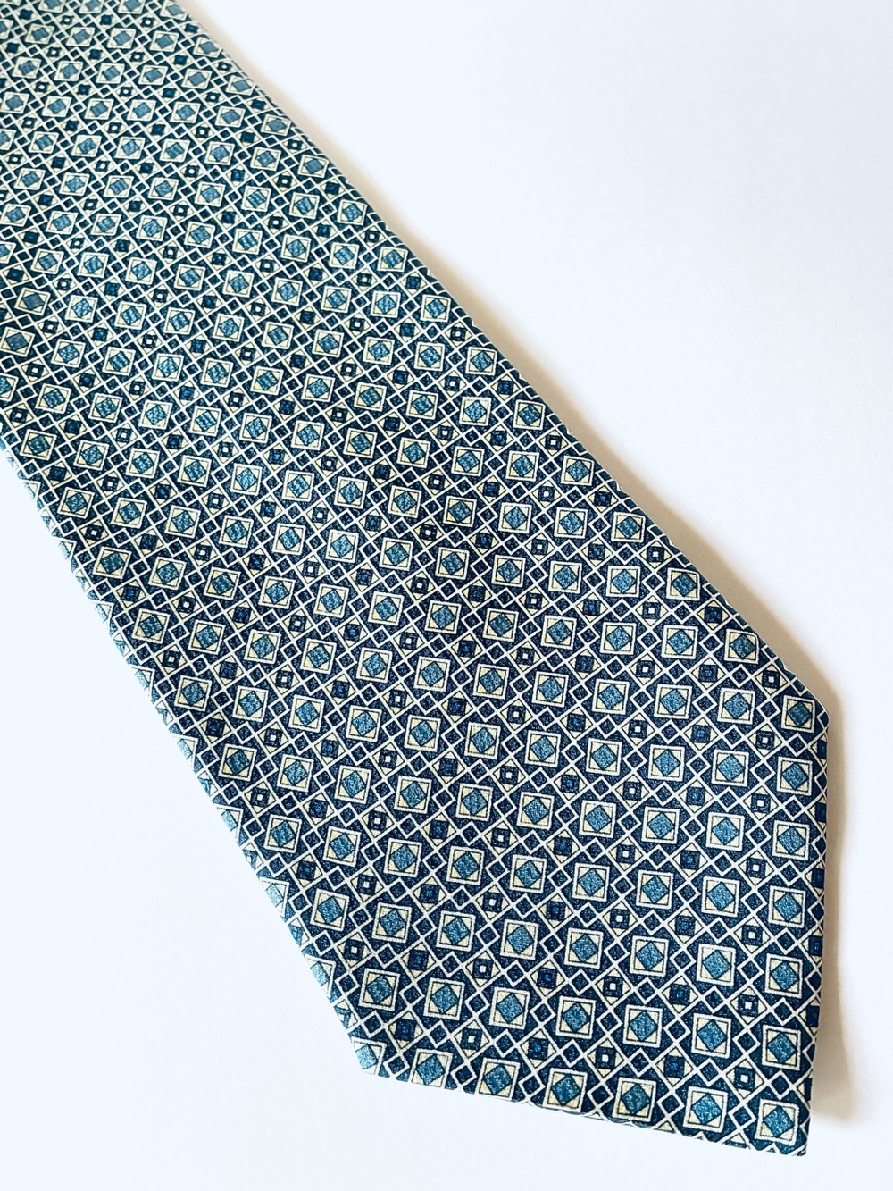 Stafford Made in Italy 100% Silk Tie Blue Gold Geometric 58” Classic Wide